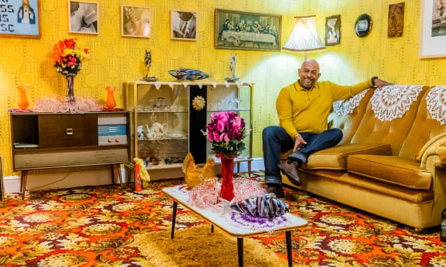 تأسيس مايكل ماكميلان في الحياة بين الجزر: الفن الكاريبي البريطاني الخمسينيات - الآن ، تيت بريطانيا.