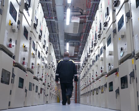 Scotland’s ‘green datacentres’ policy ignores emissions impact of AI, analysis shows