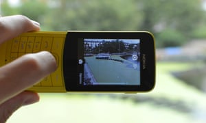 nokia 8110 4g pics