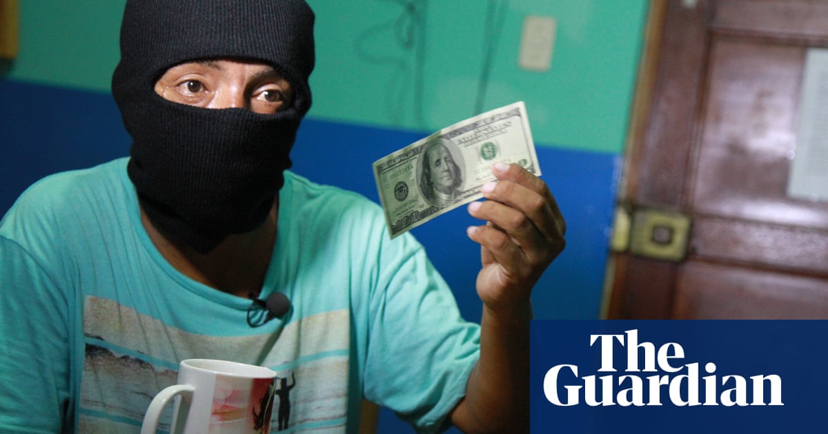Counterfeiting Is An Art Peruvian Gang Of Master Fabricators - counterfeiting is an art peruvian gang of master fabricators churns out 100 bills