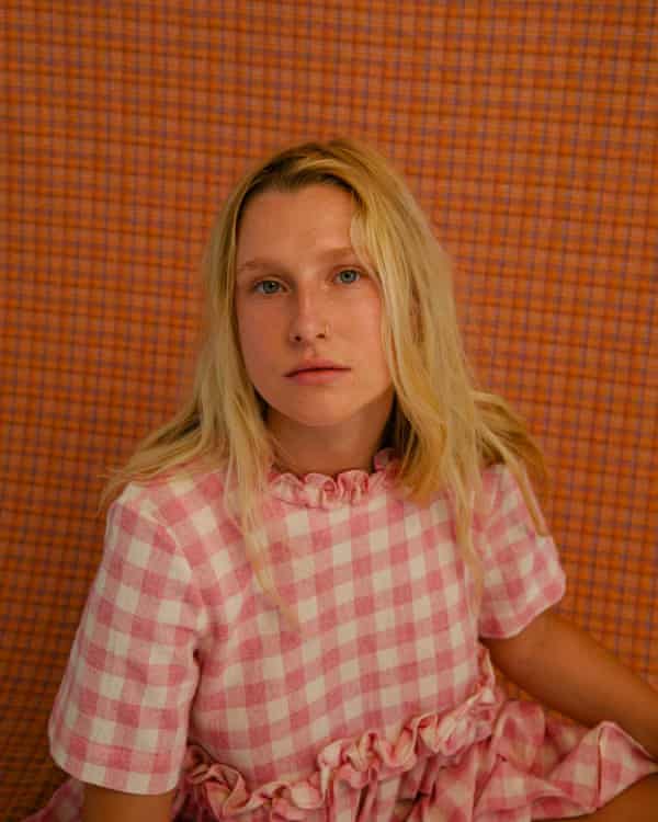 Billie Marten.