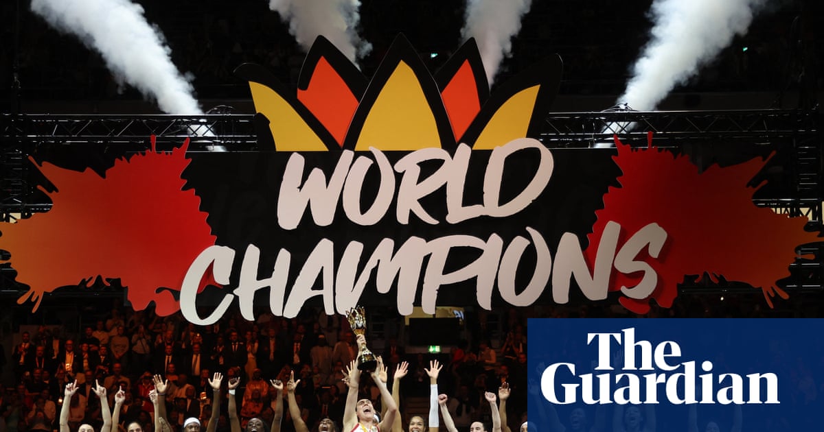 USA defend Fiba Women’s World Cup title after early scare against France