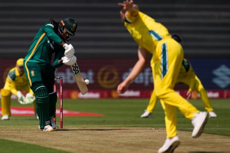 Tony de Zorzi edges to first slip