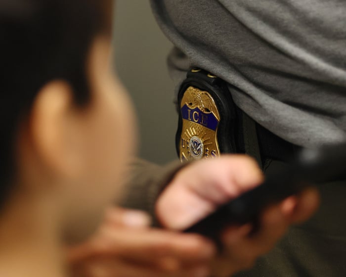 ICE plans to open call center to help law enforcement locate unaccompanied minors