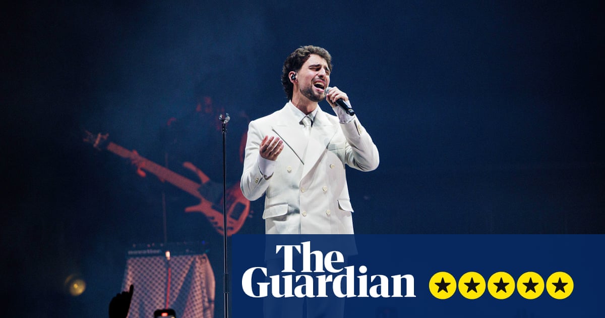 Saint Levant review – Palestinian pop star makes Australian debut to an ecstatic, sold-out crowd