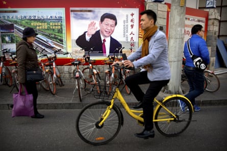 A sreetside propaganda portrait of President Xi