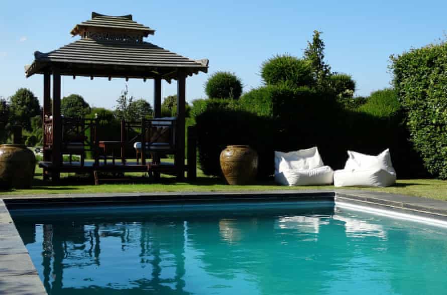 outdoor pool and pagoda at The Barn at Sopps Farm, West Tytherley, Wiltshire