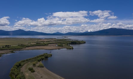 Most of the suckerfish migrate every year from Upper Klamath Lake into tributary rivers to spawn.