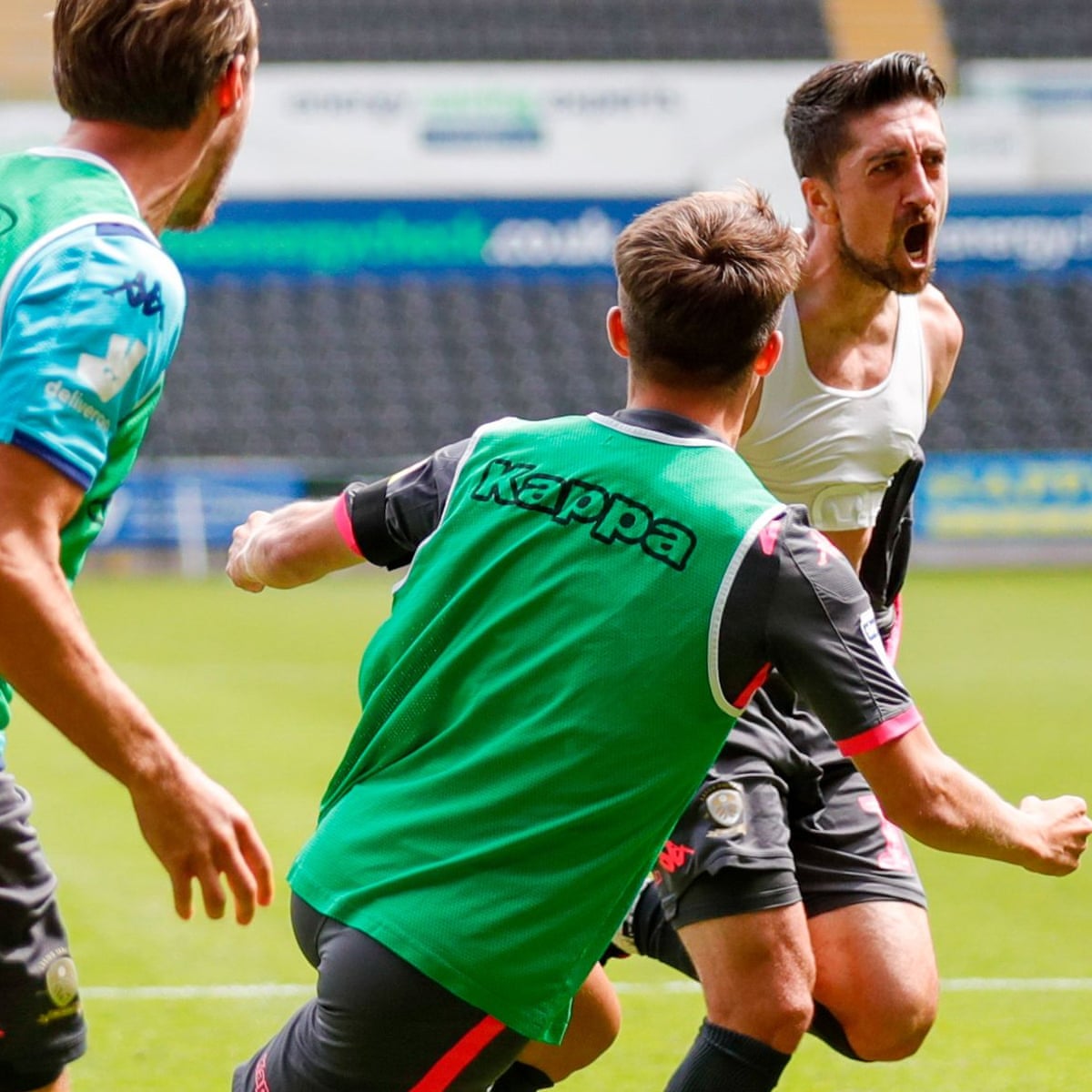 Swansea 0 1 Leeds United Championship As It Happened Football The Guardian