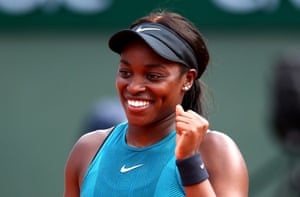 Stephens beats Kontaveit 6-2, 6-0.