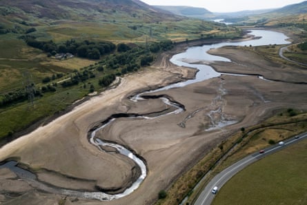 Dried-out reservoir