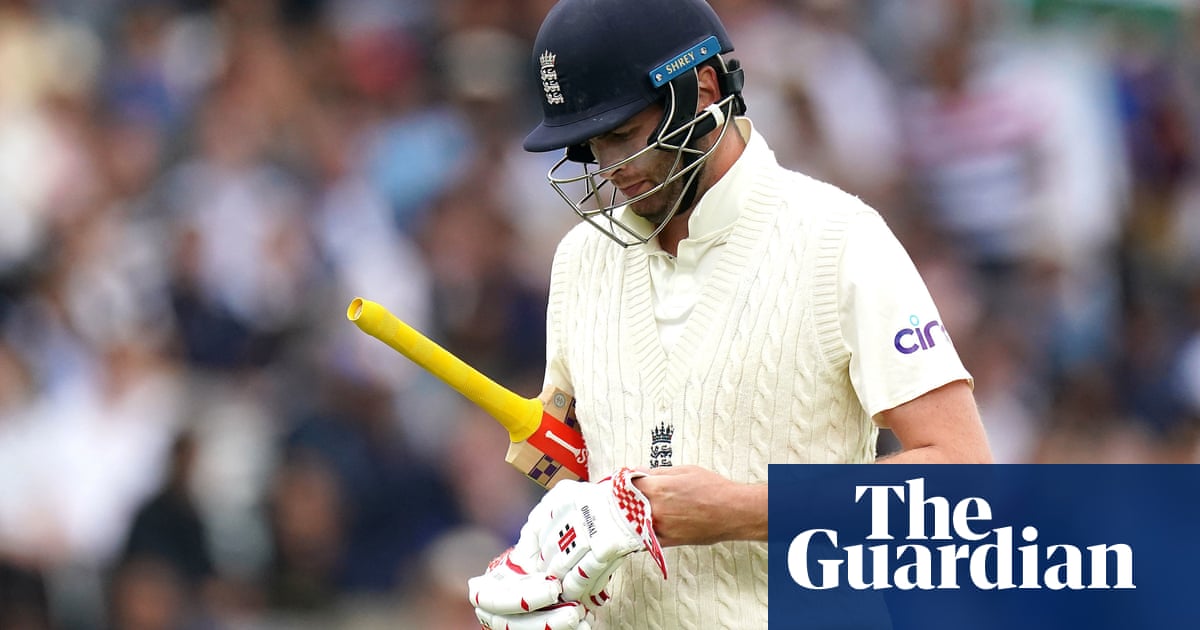 ‘He needs time away’: England coach Silverwood drops Sibley for third Test