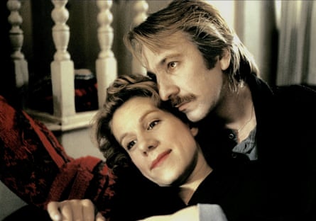Juliet Stevenson and Alan Rickman in the 1990 film Truly Madly Deeply