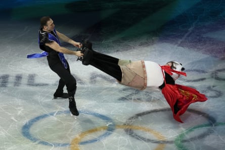 Mikhail Shaidorov performed an unusual routine dressed as Kung-Fu Panda.