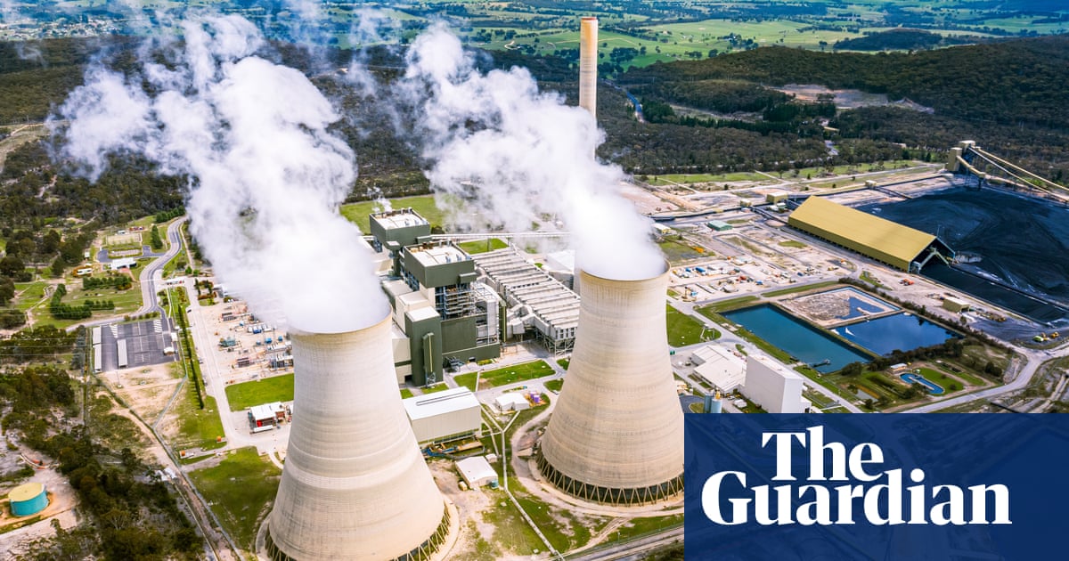Albanese Delays Australia’s 2035 Emissions Target Announcement