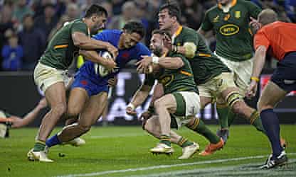 Sipili Falatea try helps France win messy thriller against South Africa