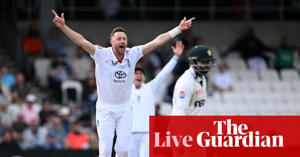 England v Pakistan: first men’s cricket Test, day one – live