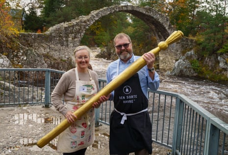 Australian triumphs at world porridge championship with rum invention: an oaty jaffle | Porridge