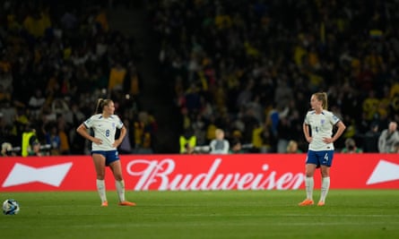Georgia Stanway and Keira Walsh during the quarter-final against Colombia.