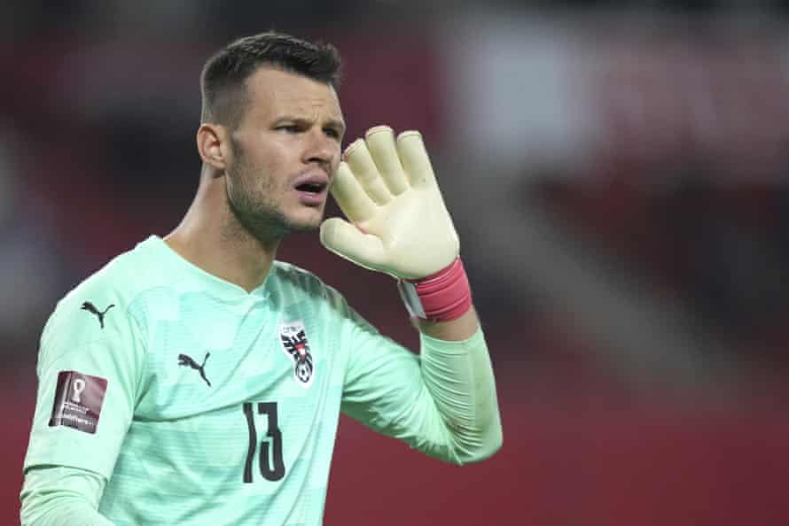 Something different and vaguely interesting: Scotland did a win! | Football 1 Big hands?