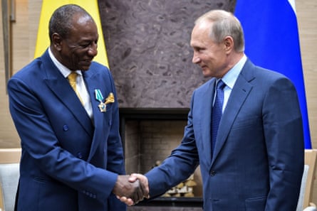 Alpha Condé and Vladimir Putin in Moscow in 2017.