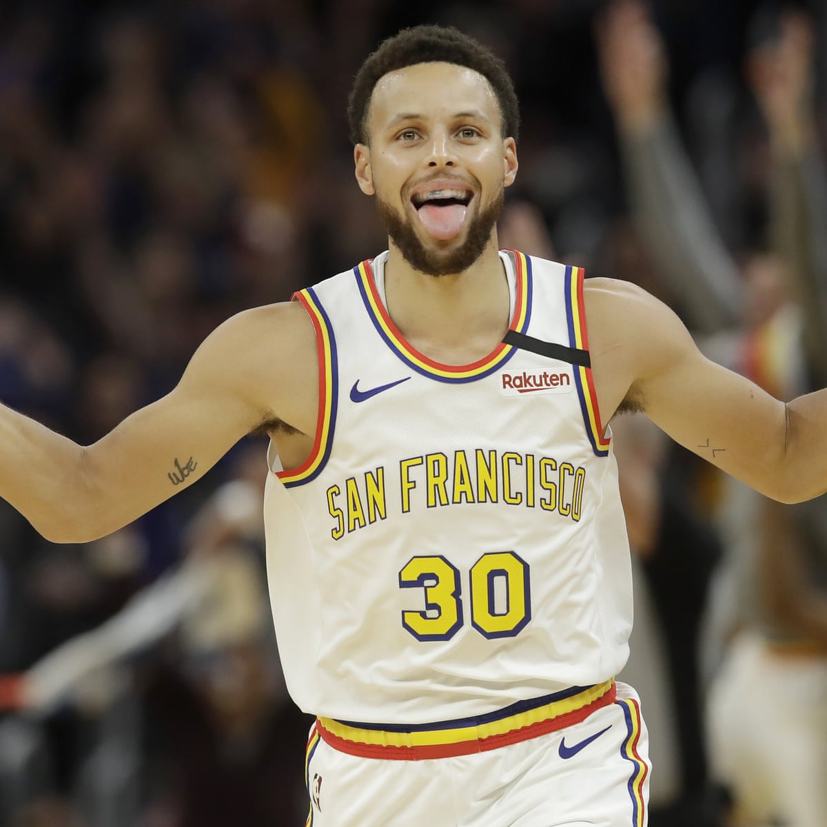 Warriors Stephen Curry Scores 23 In Long Awaited Return From Broken Hand Stephen Curry The Guardian Warriors Stephen Curry Scores 23 In Long Awaited Return From Broken Hand Stephen Curry The Guardian