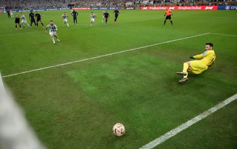Argentina v France: 2022 World Cup final – live | World Cup 2022 11 Lionel Messi puts it away. Argentina leads and it is fully deserved.