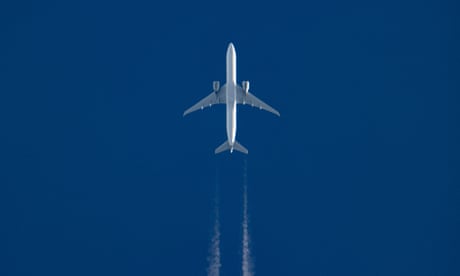 White aircraft flying at 40,000 feet