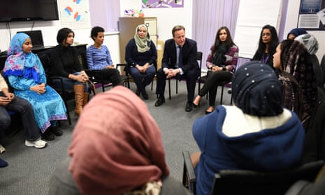 David Cameron joins a group of women at an English language class in Leeds
