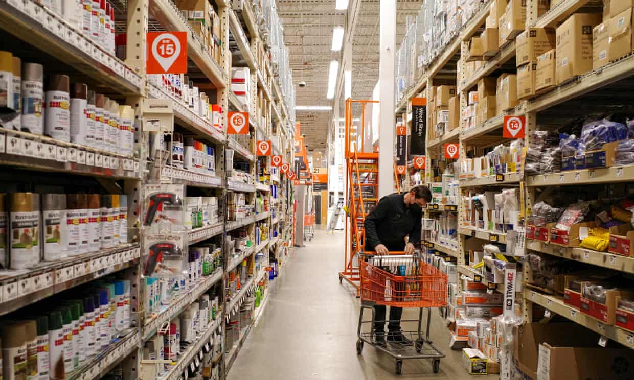 US economy shrinks in second quarter, signaling unofficial start of recession (theguardian.com)