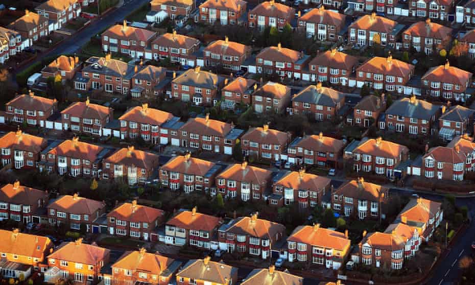 A former chief land registrar said a loss of confidence in the the body could affect the UK housing market dramatically.