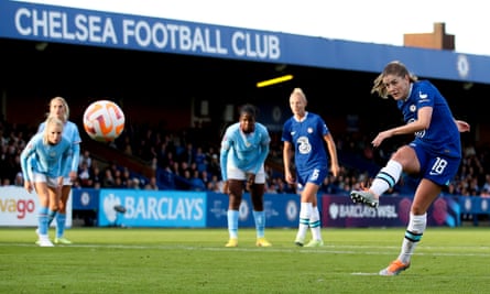 Maren Mjelde scores Chelsea’s second goal from the penalty spot.