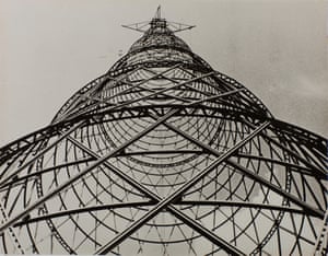 Alexandr Rodchenko’s Shukov Tower, 1920.