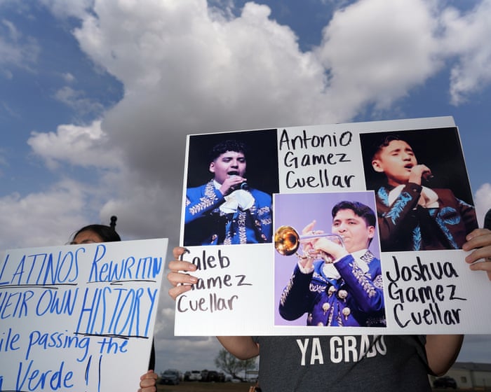 Texas lawmakers criticize ICE for detaining two teen mariachi musicians