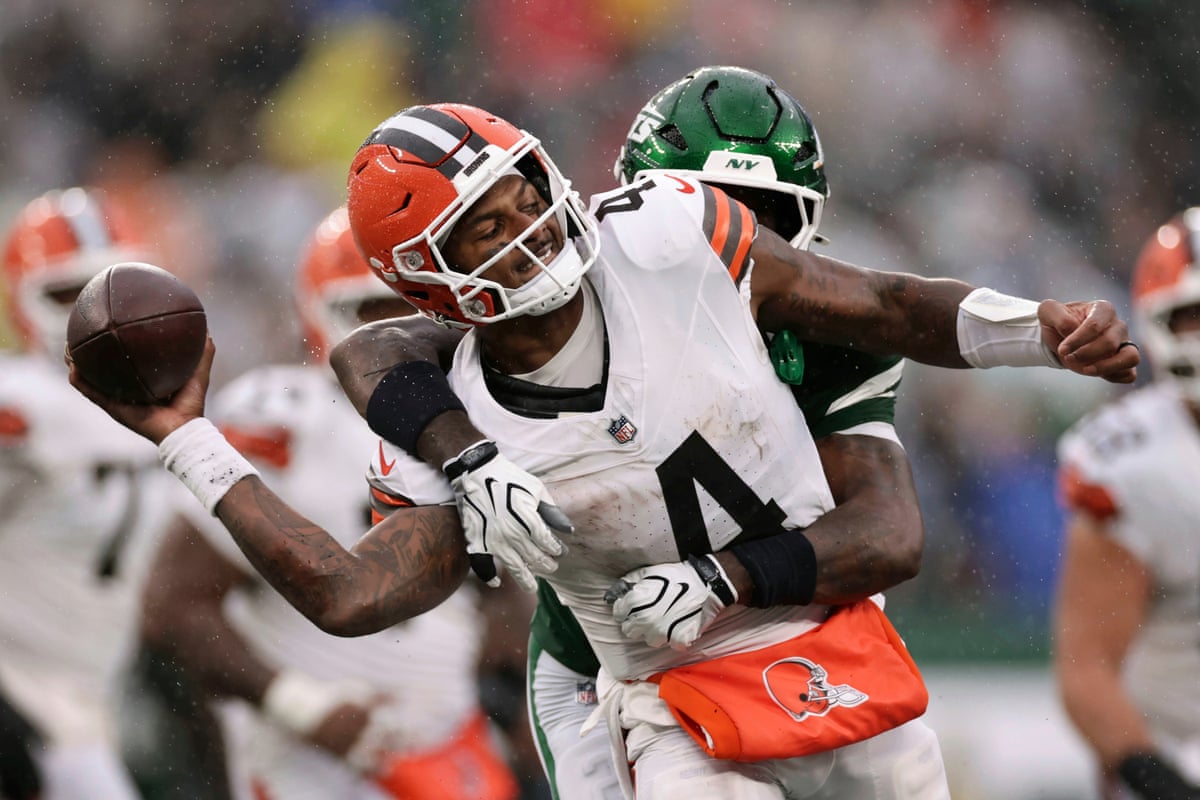 Deshaun Watson Browns quarterback under pressure during 2026 NFL game