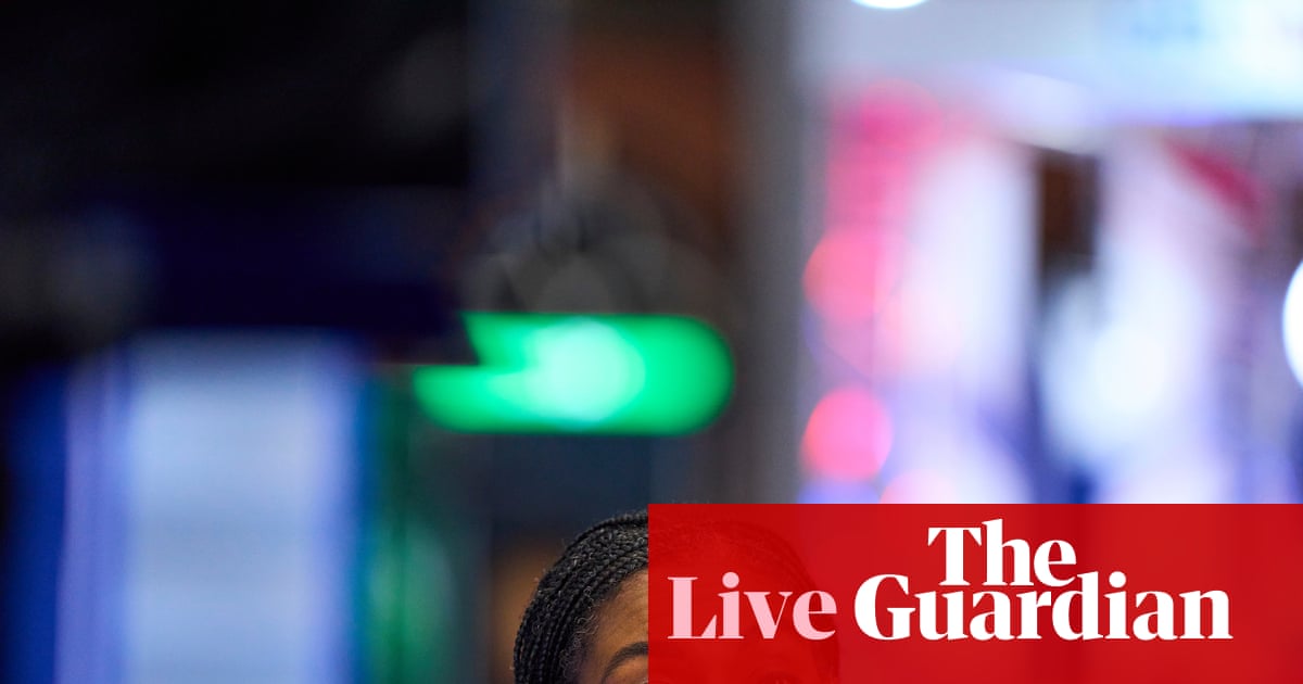 Badenoch criticised for nonsensical' plan to cut student numbers by 100,000 UK politics live