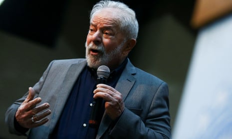 Luiz Inácio Lula da Silva speaks in São Paulo