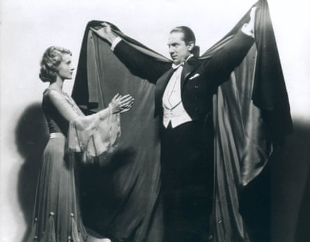 Cloak and swagger … Helen Chandler as Mina, and Bela Lugosi as Dracula, in Tod Browning’s 1931 film Dracula