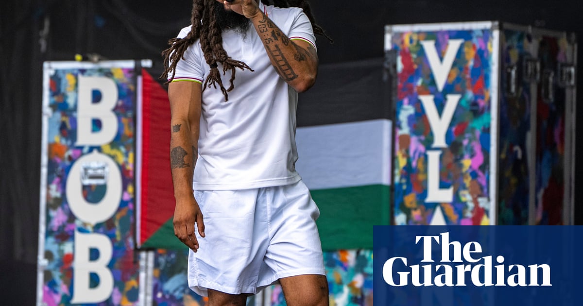 BBC response to Bob Vylan's IDF chants at Glastonbury not good enough', says minister