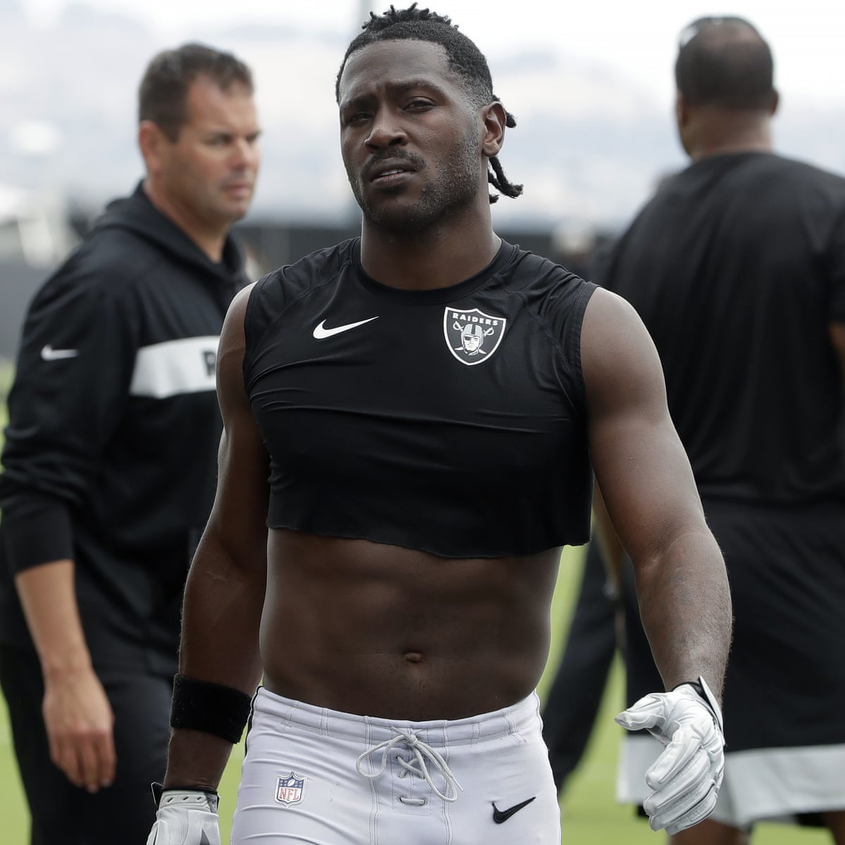 Star Wideout Antonio Brown Cut By Raiders Joins Patriots In Shock Move Oakland Raiders The Guardian Star Wideout Antonio Brown Cut By Raiders Joins Patriots In Shock Move Oakland Raiders The Guardian