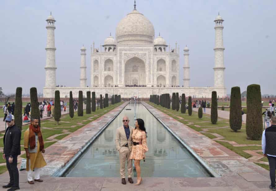 What first attracted you to world’s richest man, Jeff Bezos. The Amazon CEO and new love partner Lauren Sánchez at the Taj Mahal in Agra, India.