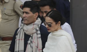 The Bollywood actress Rekha and Indian designer Manish Malhotra.