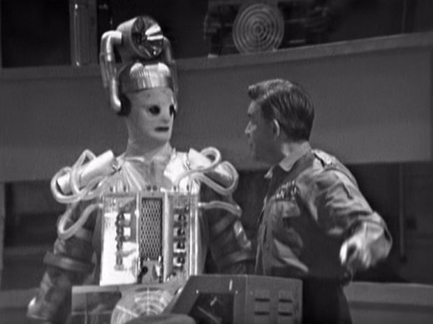 A Cyberman and General Cutler (played by Robert Beatty) in ‘The Tenth Planet’