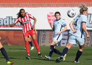 Emelyne Laurent scores,