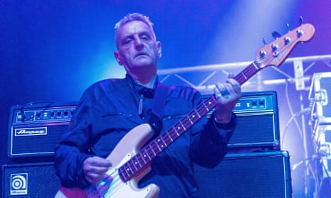 Paul Ryder performing with Happy Mondays in 2019.