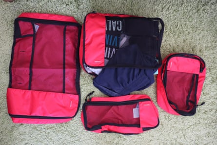 A photo of Amazon Essentials Packing Cubes
