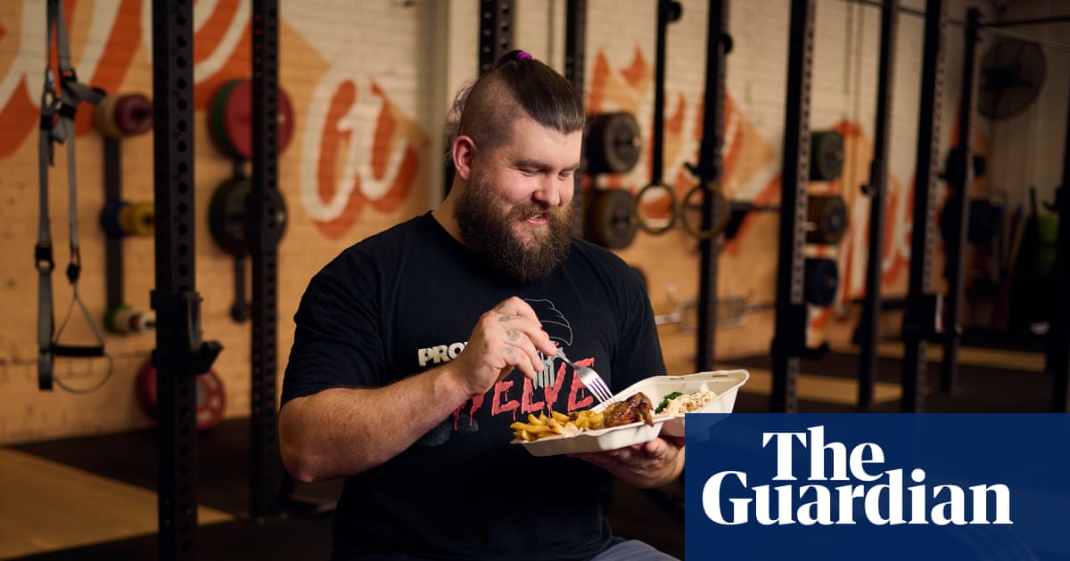 Maximum protein, minimal carbs: why gym bros are flocking to Australia's charcoal chicken shops