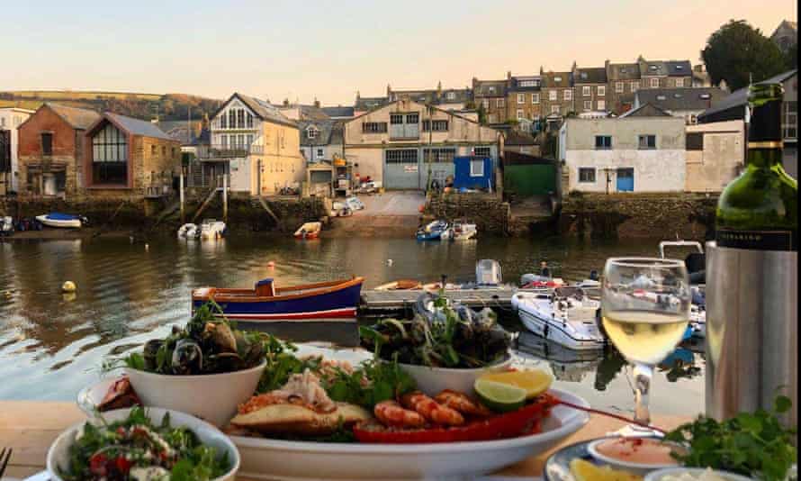 Sailing-Stream.fr ⚓ 10 nouvelles vacances fantastiques au Royaume-Uni sur l'eau | Vacances en bateau ⚓ Crabe hangar salcombe