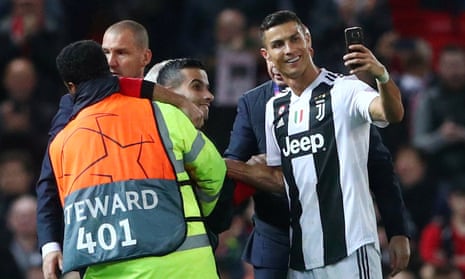 On-the-ball fashion moments from Cristiano Ronaldo [photos]