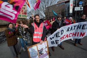 London, UK. Members of the NEU trade union on the picket line at Charles Dickens primary school.